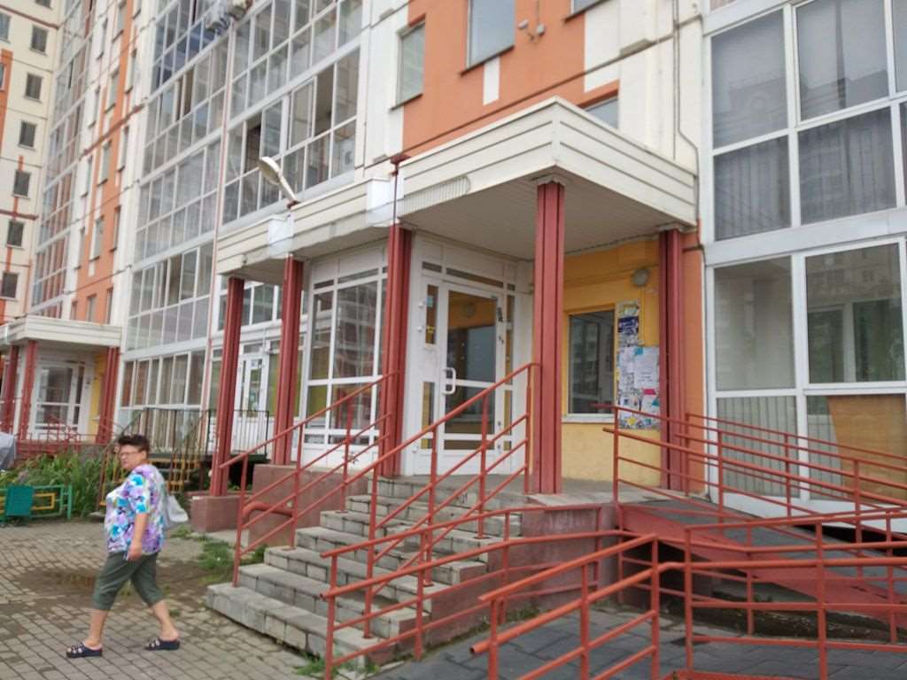 Трехкомнатная квартира Овражный улица, 17, фото №2
