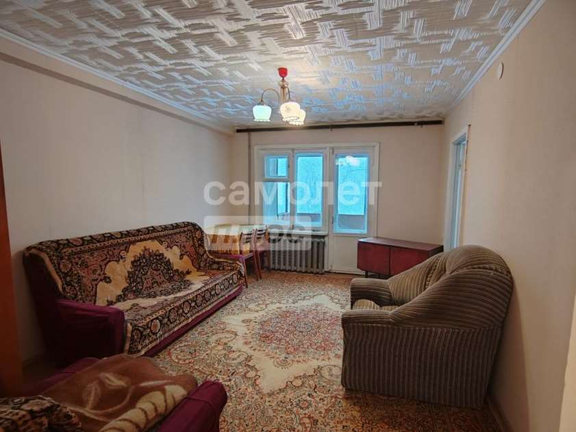 Трехкомнатная квартира Билимбаевская улица, 18, фото №1