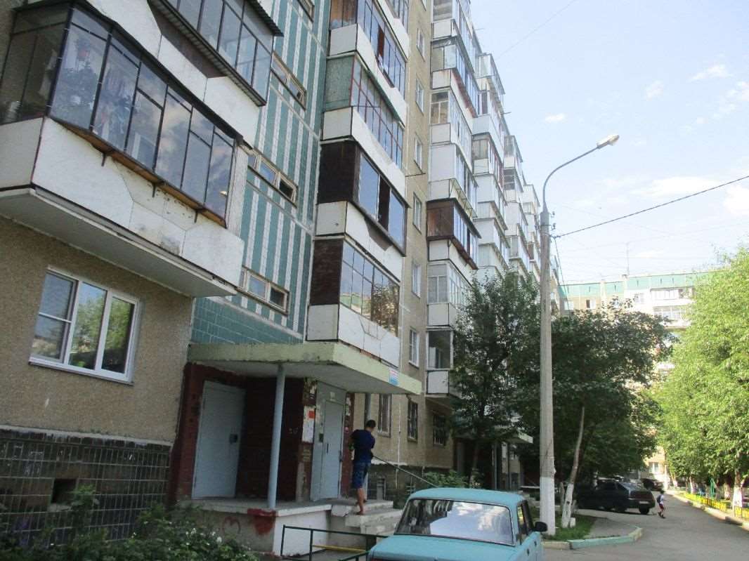 Трехкомнатная квартира 40-летия Победы улица, 21, фото №1