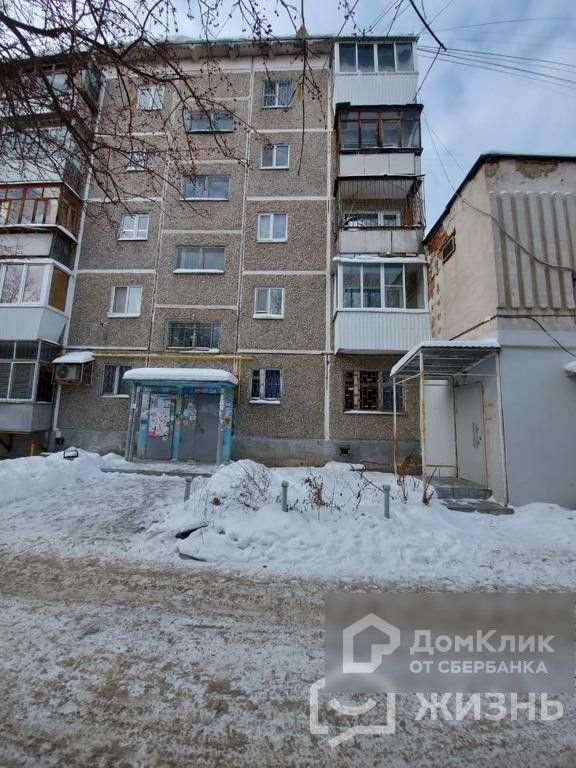 Двухкомнатная квартира Красноуральская улица, 27, фото №1