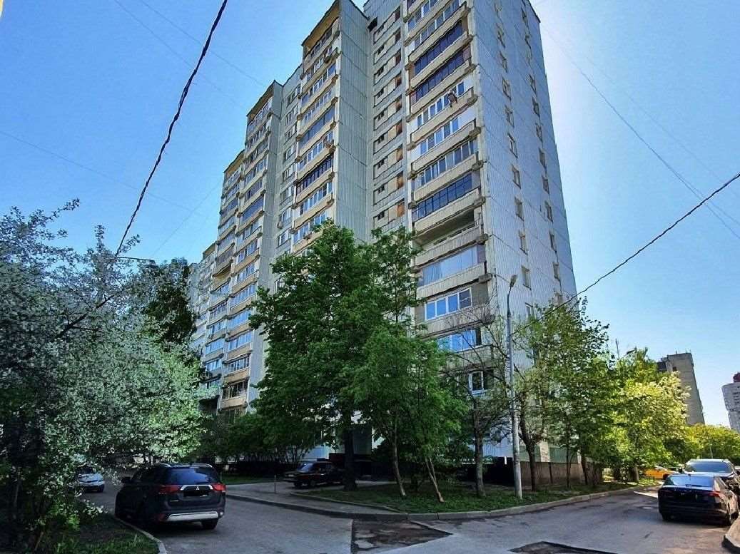 Трехкомнатная квартира Генерала Белова улица, 45 к. 1, фото №1