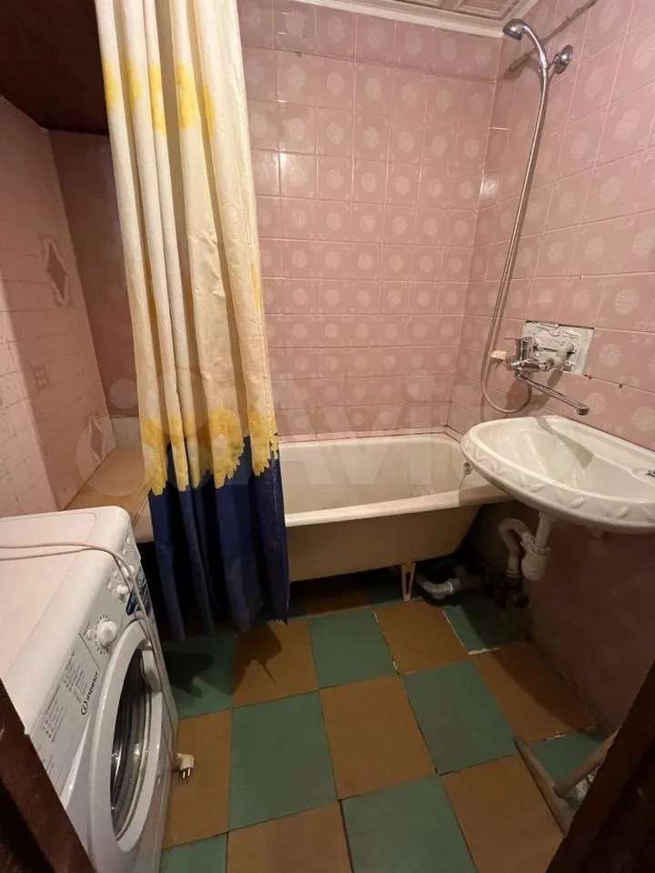 -и комнатная Димитрова улица, 2, фото №3