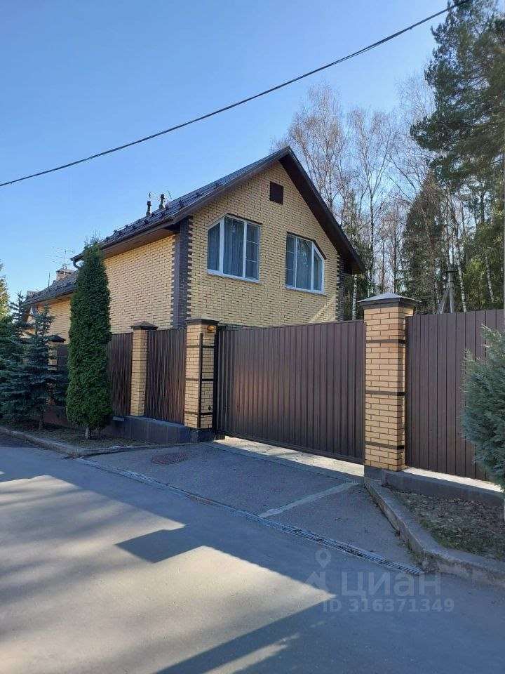 Дом  комнаты Солнечная улица, фото №1