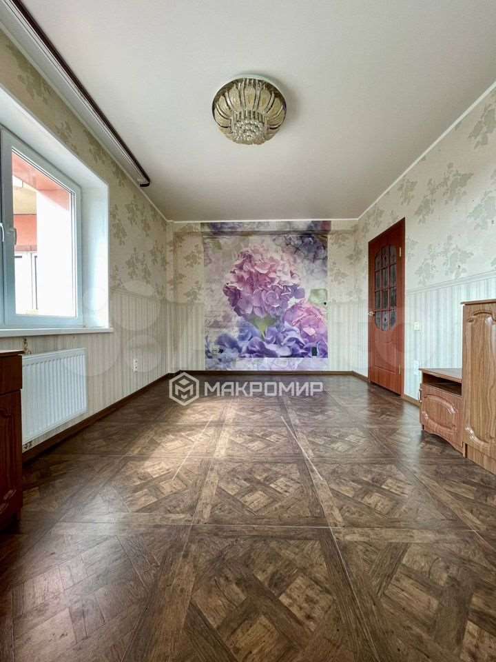 -и комнатная Братьев Кашириных улица, фото №9