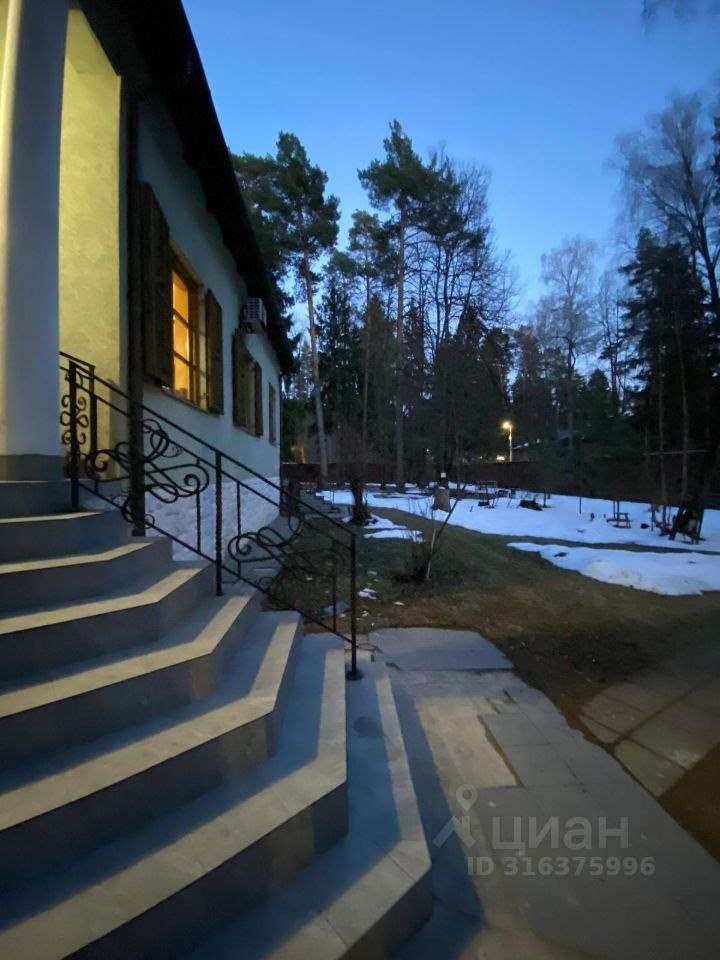 Дом  комнаты Московская улица, фото №1