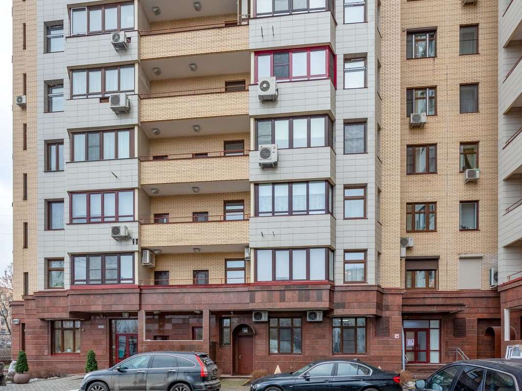 Трехкомнатная квартира Пудовкина улица, 7, фото №1