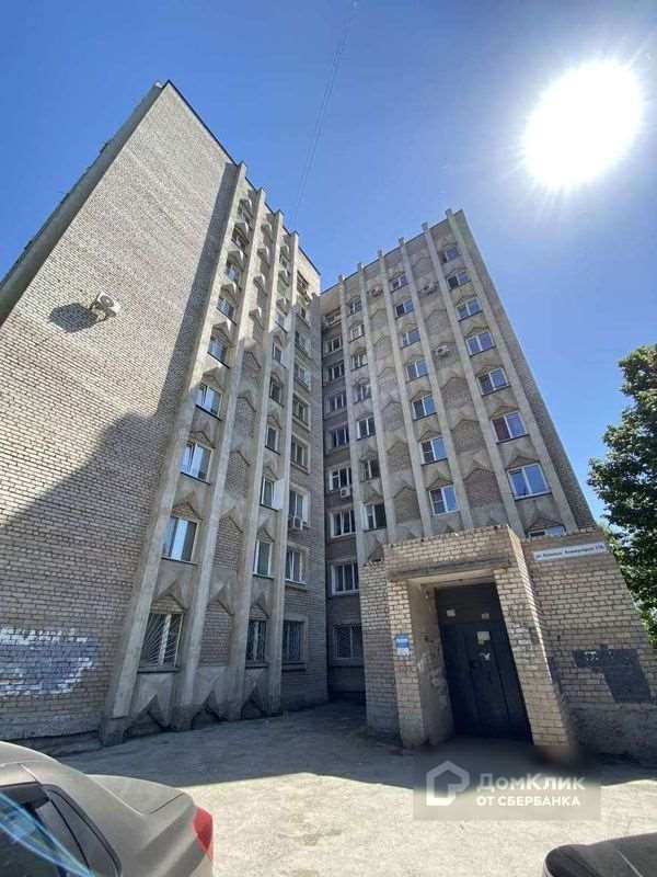 Двухкомнатная квартира Красных Коммунаров улица, 17, фото №1