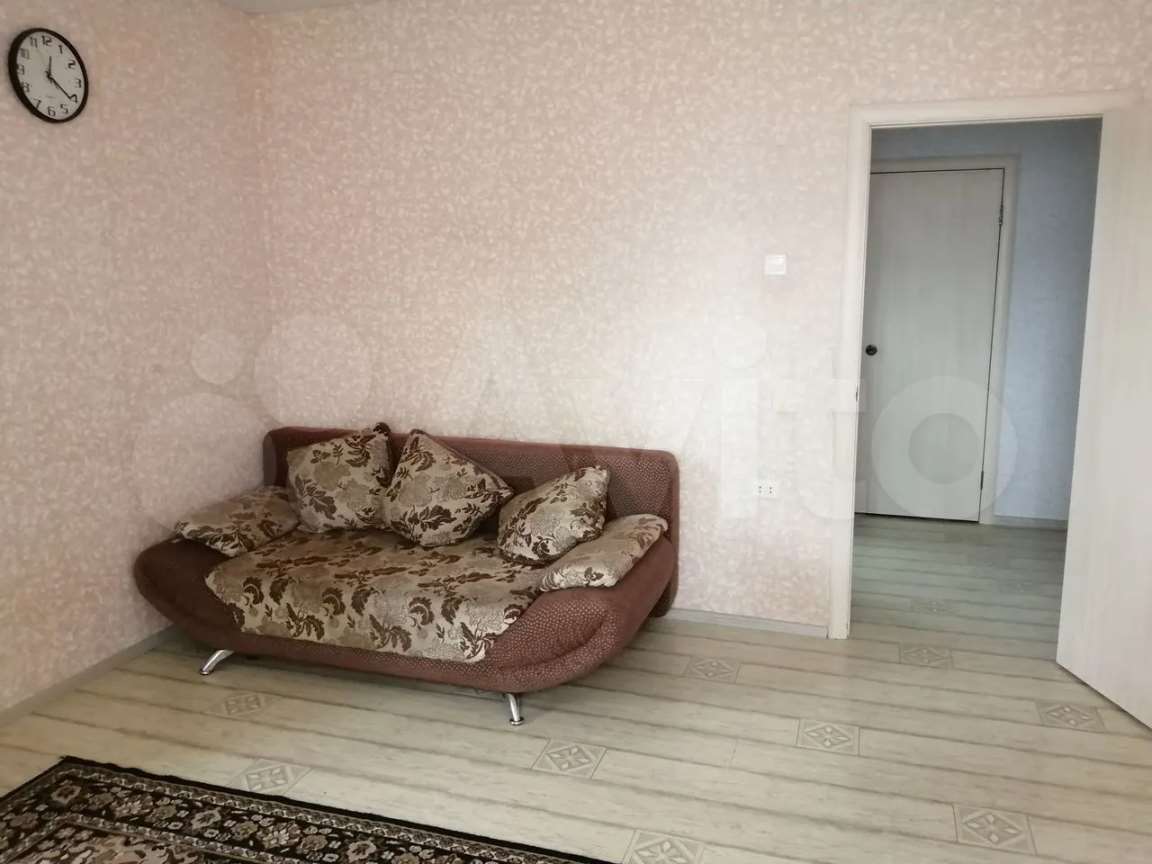 -и комнатная 100 улица, 00, фото №1